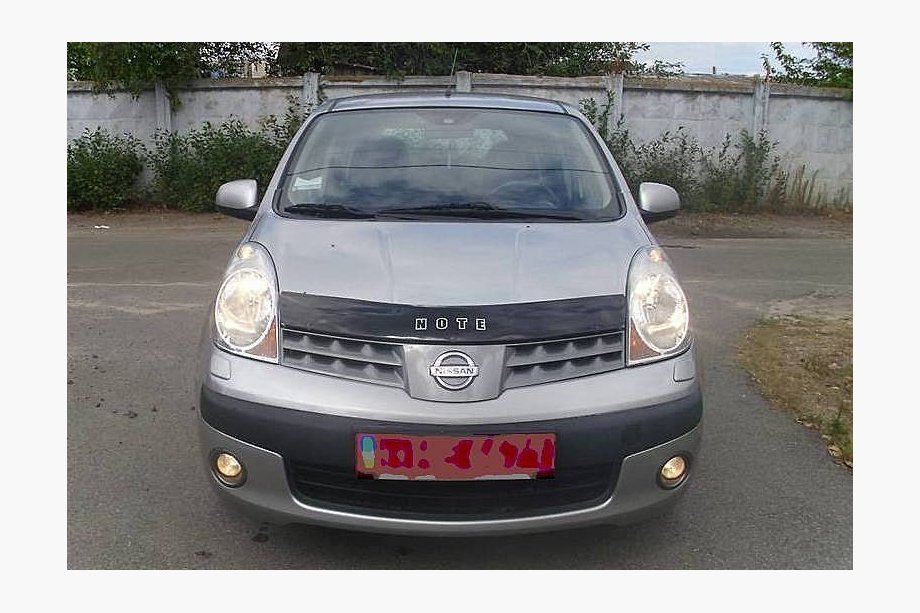Nissan Note 2004–2012 Motorkapdeflector (VIP 2004-2009) Image