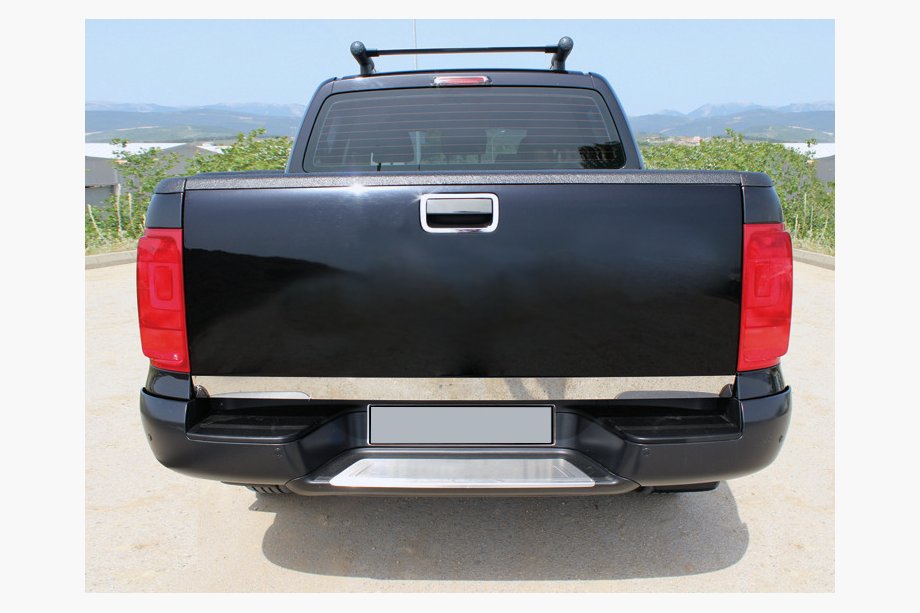 Volkswagen Amarok 2010–2022 Kofferbakrand (RVS) OmsaLine - Italiaans roestvrij staal Image