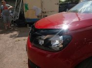 Volkswagen Caddy 2010–2015 Motorkapdeflector (FLY) foto 3
