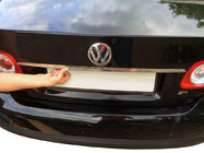 Volkswagen Jetta 2006–2011 RVS sierstrip boven kentekenplaat foto 1