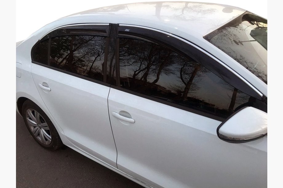 Volkswagen Jetta 2011–2018 Raamwindschermen met chroomstrip (4 stuks, Niken) Image