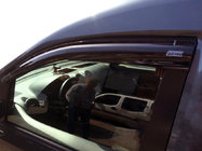 Volkswagen Caddy 2004–2010 Raamwindschermen (2 stuks, Perflex Standart) foto 2