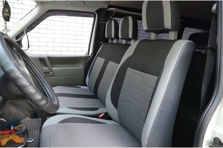 Volkswagen T4 Caravelle/Multivan 1990–2003 Autostoelhoezen (kunstleer↗stof, Premium) Voorstoelen 2+1 Image