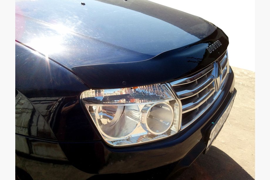 Dacia Duster 2008–2018 Motorkapdeflector (ANV) Image