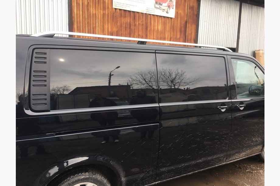 Volkswagen T5 2010–2015 Dakrails CROWN (mat grijs) Korte wielbasis Foto 3