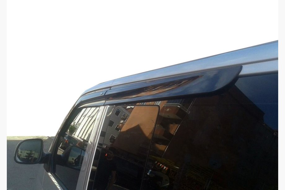 Volkswagen T5 Transporter 2003–2010 Raamdeflectoren (4 stuks, DDU-SPORT) Image