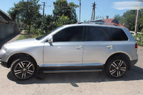 Volkswagen Touareg 2002–2010 Dakrails chroom (kunststof voeten) Metalen voet foto 5