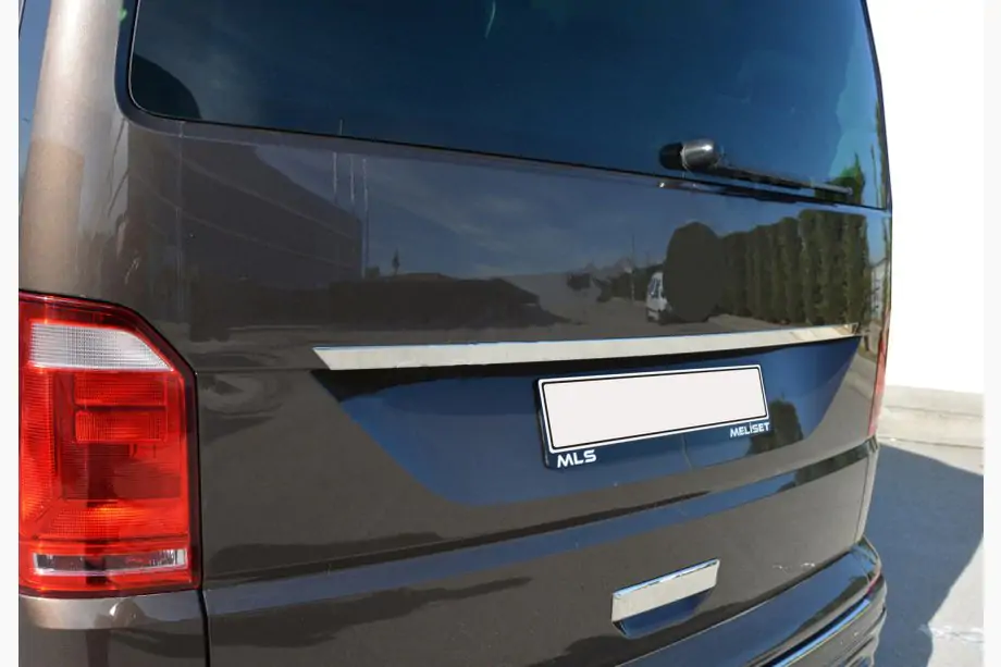Volkswagen T6 2015–2024 RVS sierstrip boven kentekenplaat Image
