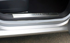 Volkswagen Jetta 2006–2011 RVS instaplijsten (binnenzijde dorpel) 4 stuks (zonder opschrift), Carmos - Turks staal foto 2