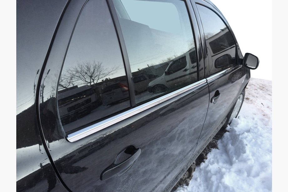 Skoda Fabia 2000–2007 Buiten raamomlijsting set (4-delig, RVS) Image