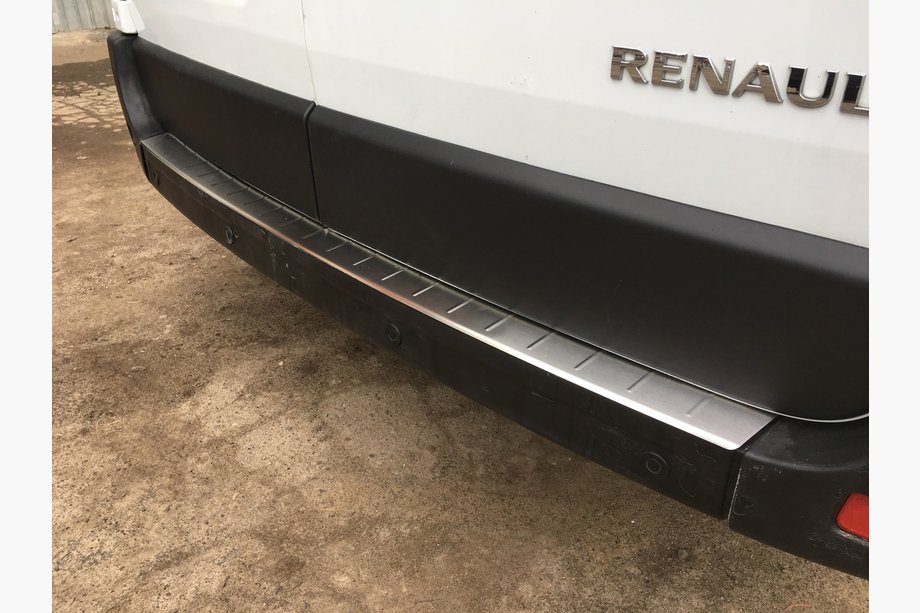Renault Master 2011–2023 RVS beschermplaat achterbumper Image