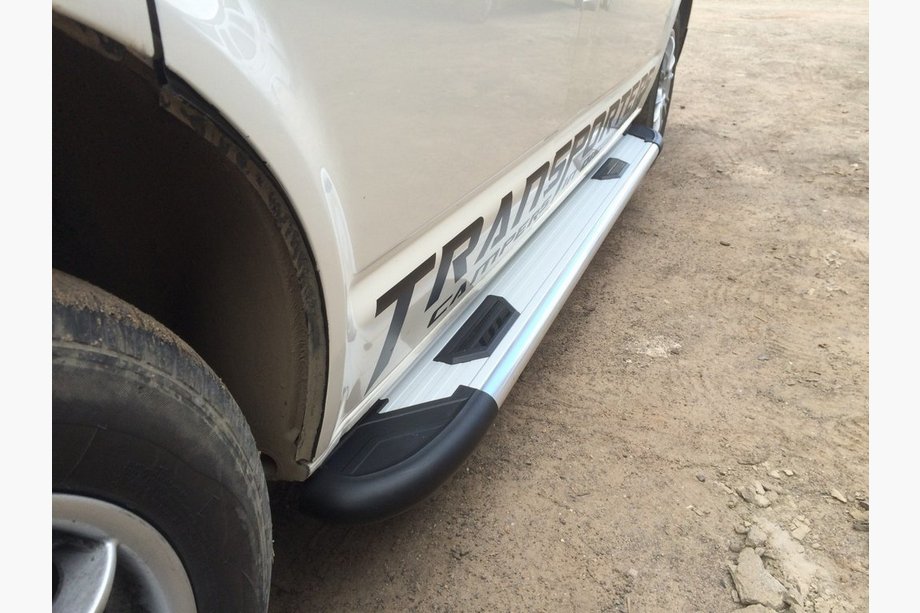 Renault Trafic 2015– Bosphorus OLD Grey side steps (set van 2, aluminium) Image