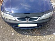 Opel Vectra B 1995–2002 Motorkapdeflector (FLY) foto 1