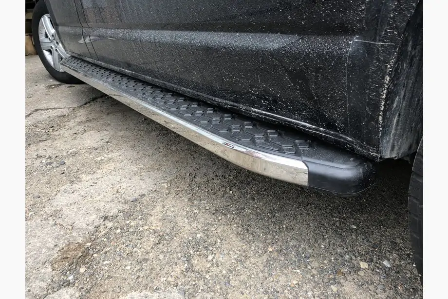 Volkswagen T5 Caravelle 2004–2010 BlackLine side steps (2 stuks, aluminium) Image