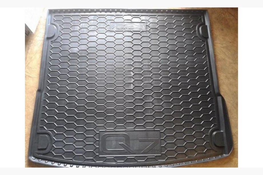 Audi Q7 2015–2026 Kofferbakmat (Autogumm, rubber) Image