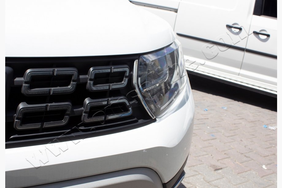 Renault Duster 2018–2024 Grille sierlijsten (set van 2, RVS) Image