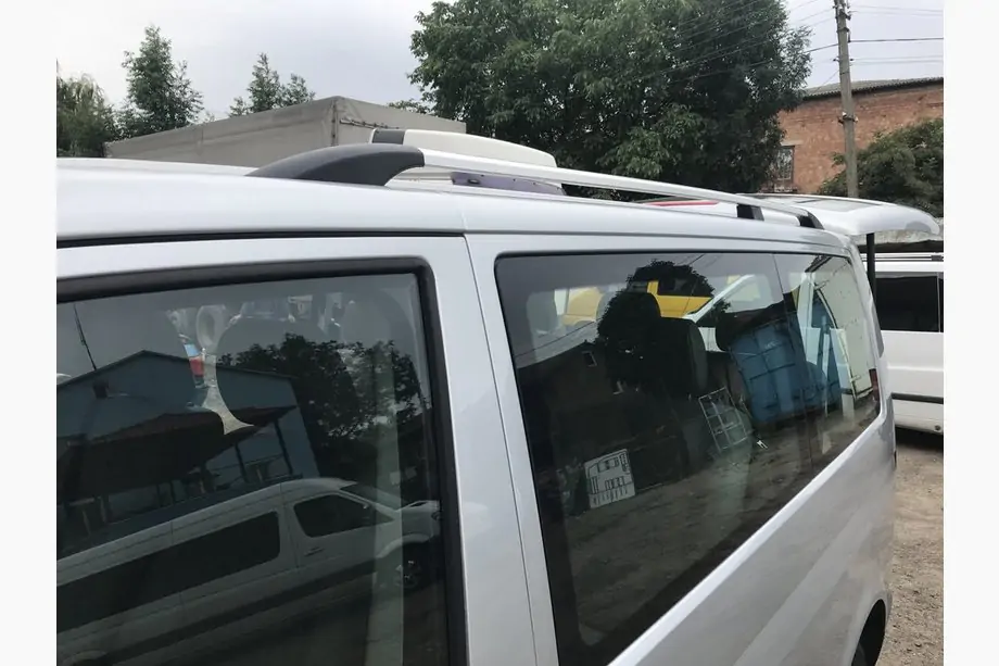 Volkswagen T5 Multivan 2003–2010 Chromen dakrails Foto 1