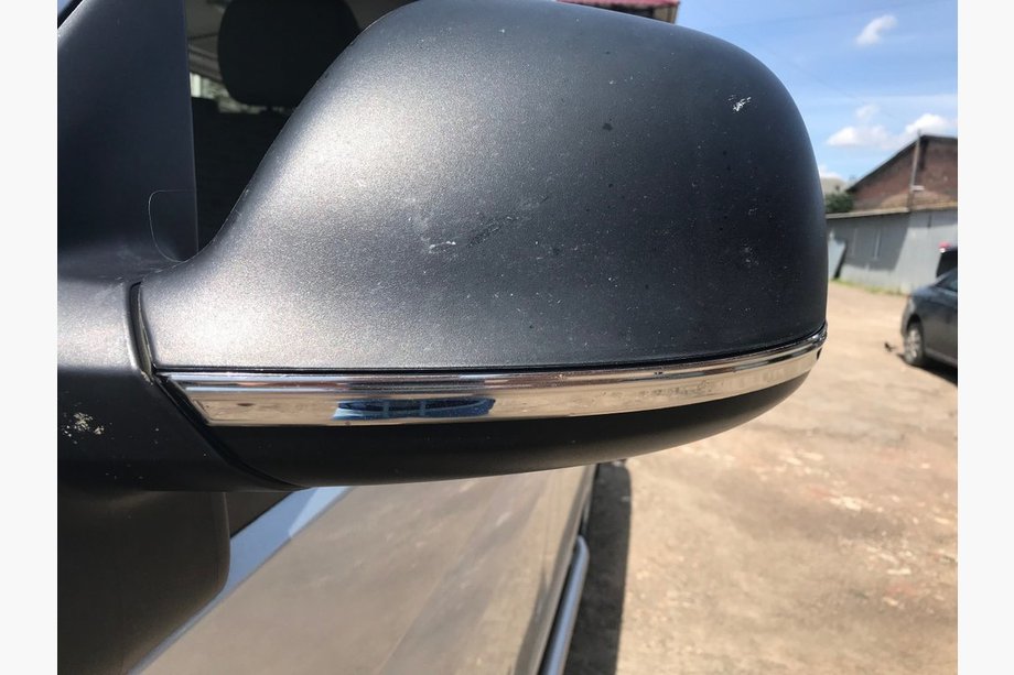 Volkswagen Amarok 2010–2022 RVS spiegel sierstrips (2 st.) Image
