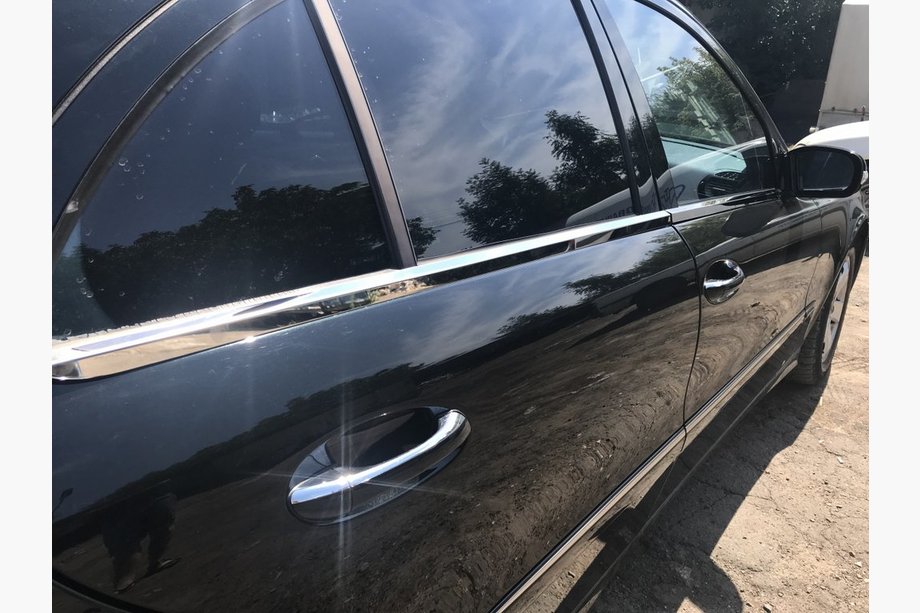 Mercedes E-class W211 2002–2009 Buitenste raamomlijsting (RVS) SW, Carmos - Turks staal (6 stuks) Image
