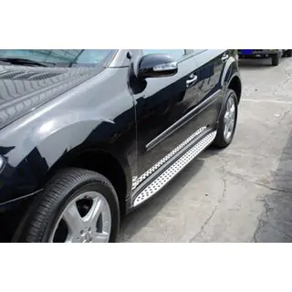 OEM side steps (2 stuks, aluminium) Mercedes ML W164 2005–2011 foto 2