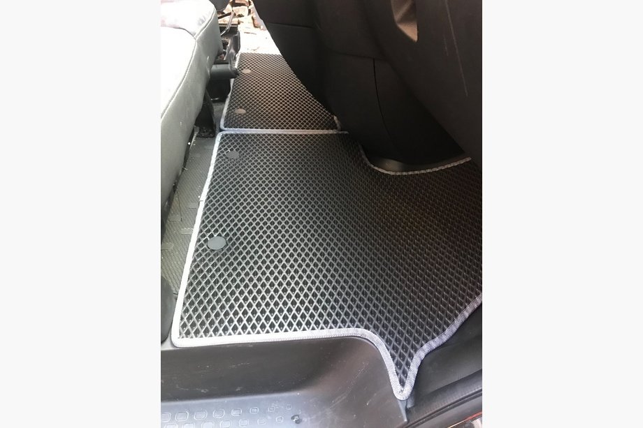 Opel Vivaro 2015–2019 EVA vloermatten voor interieur (2 stuks, zwart) Image