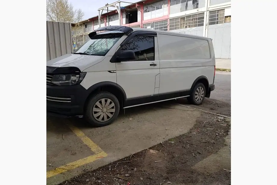 Volkswagen T5 2010–2015 Set sierlijsten en wielkastverbreders (11-delig) Image