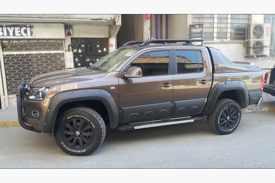 Volkswagen Amarok 2010–2022 RedLine Black zijsteps (set van 2, aluminium) Image