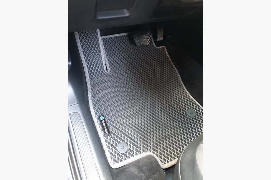 Volkswagen Passat B8 2015–2023 EVA automatten (EU, zwart) Image
