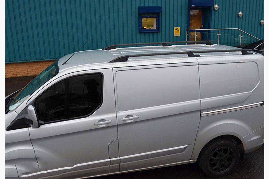 Ford Custom 2013–2022 OmsaLine Sport dakrails (2 stuks, zwart) Korte wielbasis Image