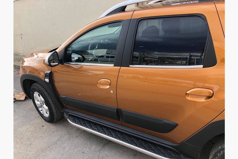 Renault Duster 2018–2024 Onderste raamlijsten (set 4 stuks, RVS) OmsaLine - Italiaans roestvrij staal Image