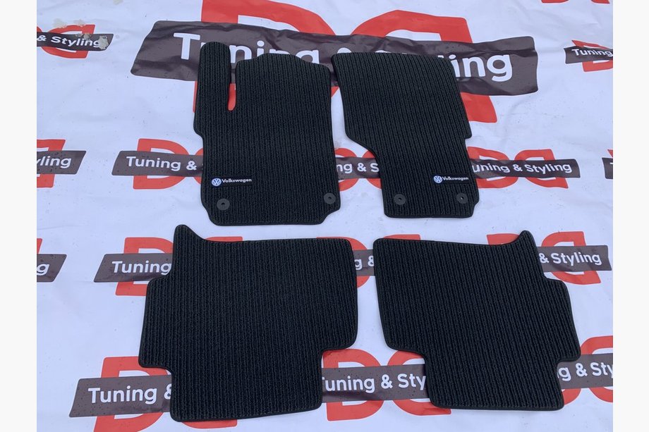 Volkswagen Amarok 2010–2022 Textielen automatten voor interieur (Corona) Image
