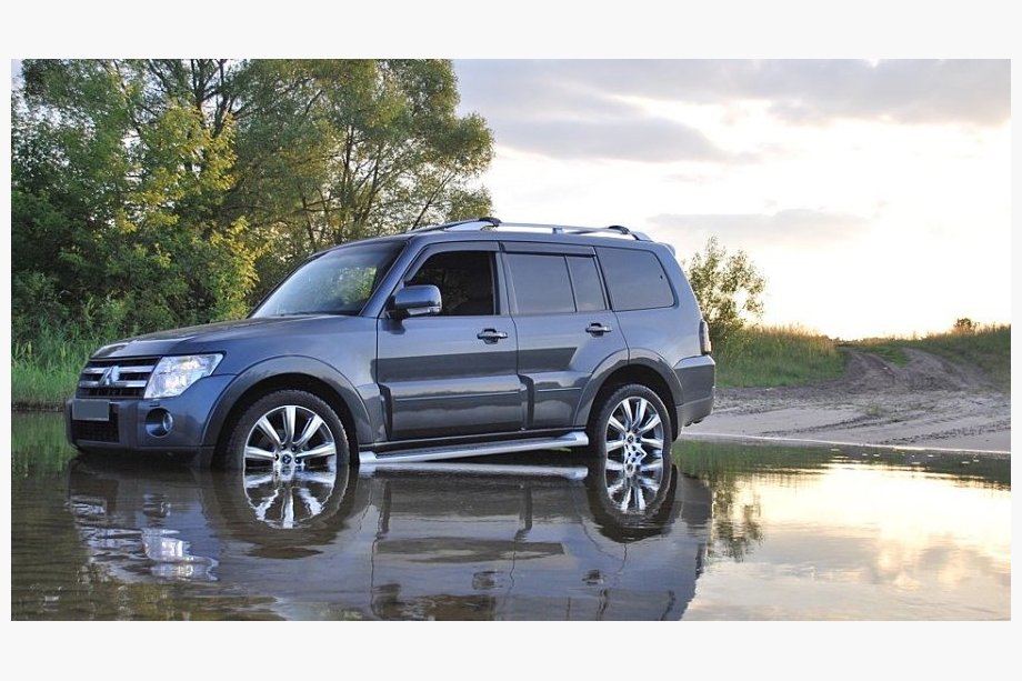 Mitsubishi Pajero Wagon IV 2006–2021 Raamwindschermen (set van 4, Cobra) Image