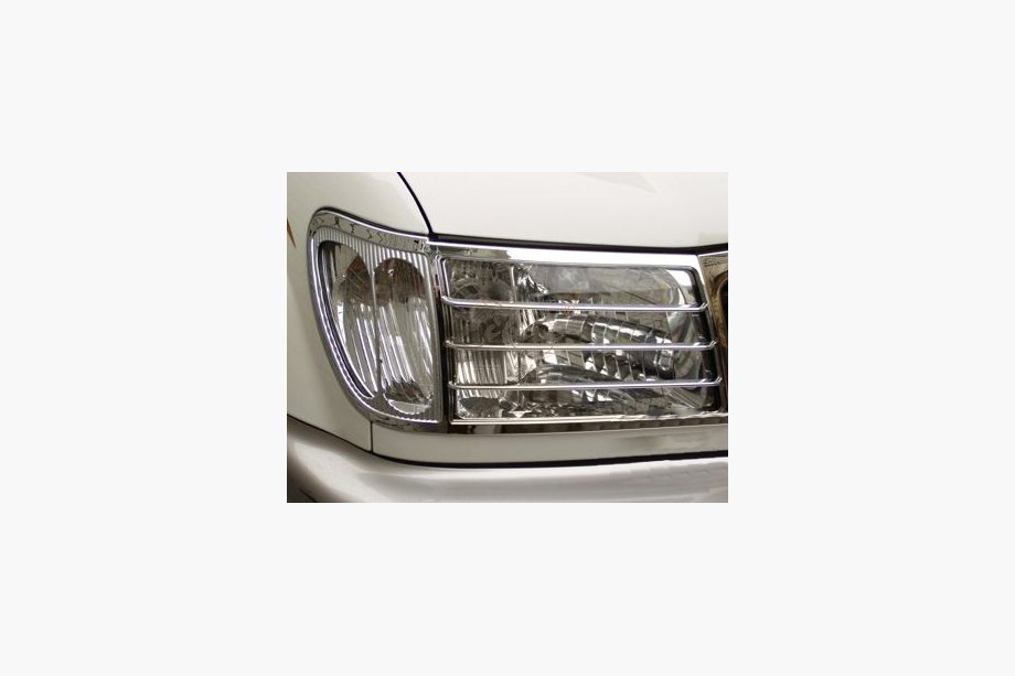 Toyota Land Cruiser 100 1998–2007 Koplampcovers V2 (2 stuks, kunststof) Foto 1
