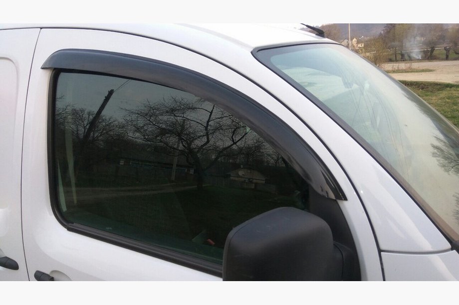 Citroen Berlingo 2008–2018 Raamwindschermen (2 stuks, UA-Sport) Image