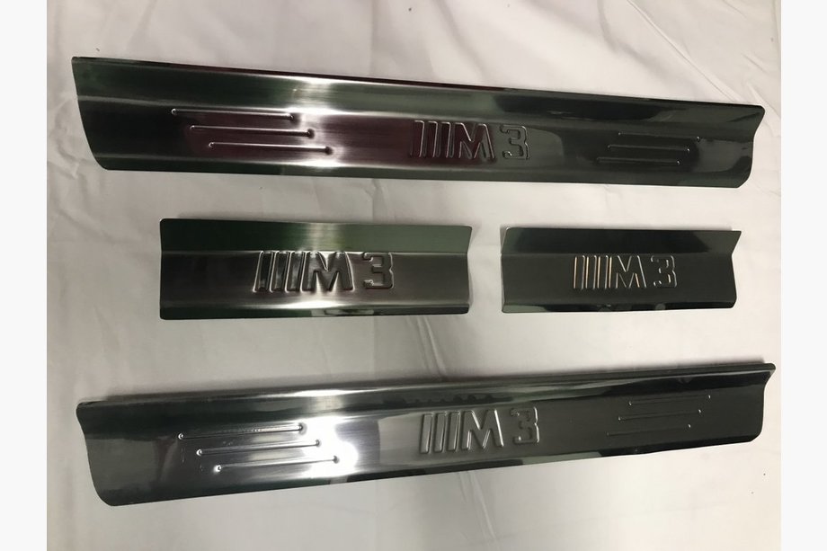 BMW 3 Serie E46 1998–2006 Chromen dorpellijsten (4 stuks, Carmos) Image