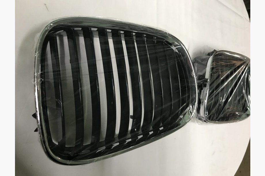BMW 5 Serie E39 1996–2003 Nierroosters (2 stuks) Image