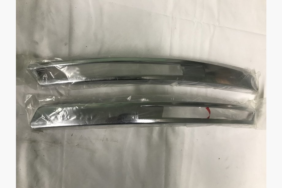 Volkswagen Passat B6 2006–2012 Bumperstriping voor voorbumper (2 stuks, ABS) Image