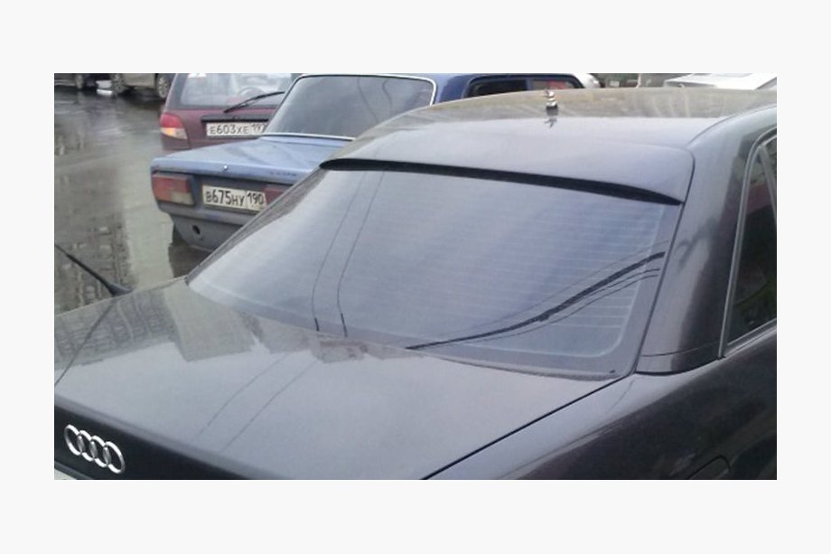 Audi 100 C4 1990–1994 Achterlichtblende (glasvezel, spuitklaar) Image