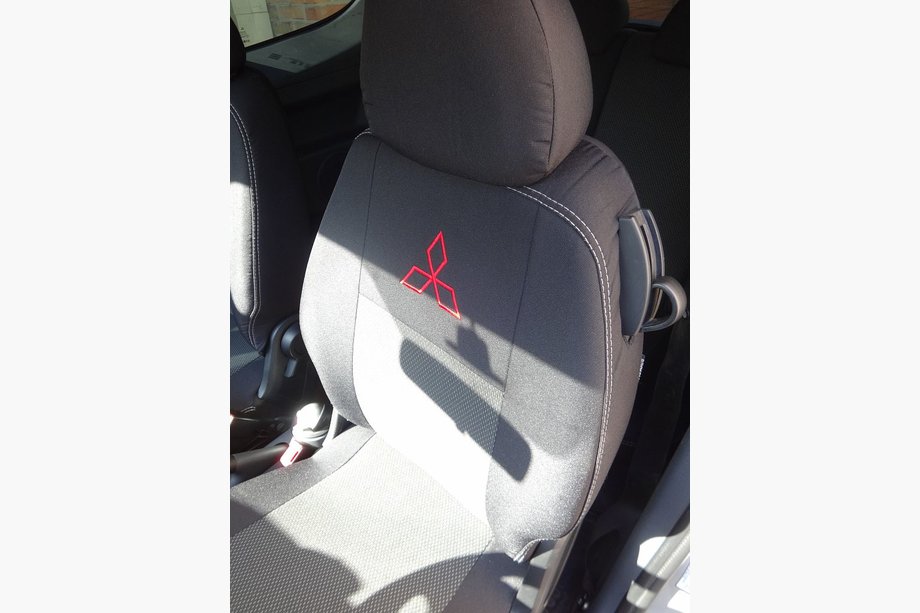 Mitsubishi Colt 2004–2012 Autostoelhoezen (stoffen, Classik) Image