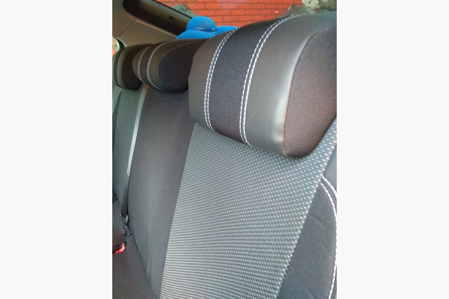 SsangYong Rexton I 2001–2017 Autostoelhoezen (kunstleer↗stof, Premium) Foto 2