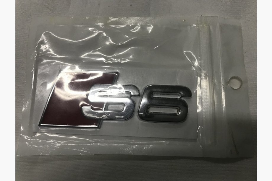 Audi A6 C5 1997–2001 S6 embleem (chroom) Image
