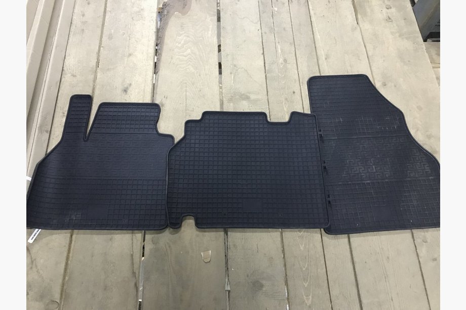 Renault Master 1998–2010 AFGEPRIJD! Rubber automatten (3 stuks, Polytep) Image