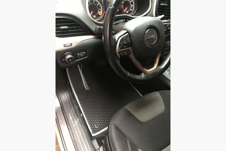 Jeep Cherokee KL 2013– EVA automatten (zwart) Image