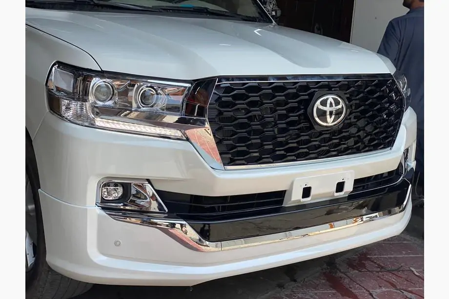 Toyota Land Cruiser 200 2007–2021 Voorgrille (Ewan 2021) Image