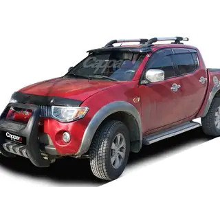 Zonneklep voor voorruit (zwart, met frame) Mitsubishi L200 2006–2015 foto 1