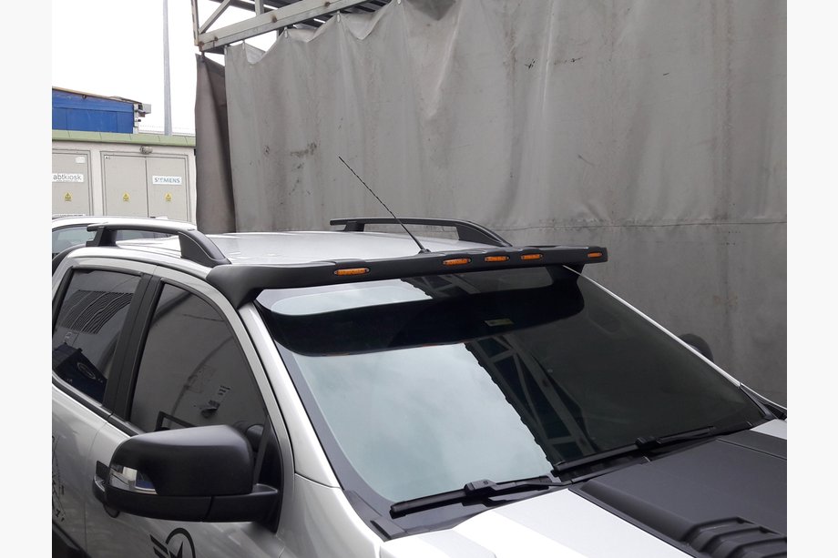 Volkswagen Amarok 2010–2022 Zonneklep voor de voorruit (LED) Image