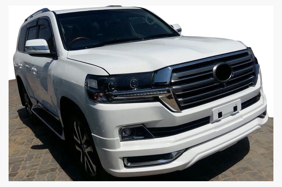 Toyota Land Cruiser 200 2007–2021 Complete bodykit 2016↗ (Modelista V2) Zwarte kleur Image