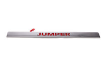 Citroen Jumper 2007–2025 Chromelijst boven de kentekenplaat met rode LED (RVS) foto 2