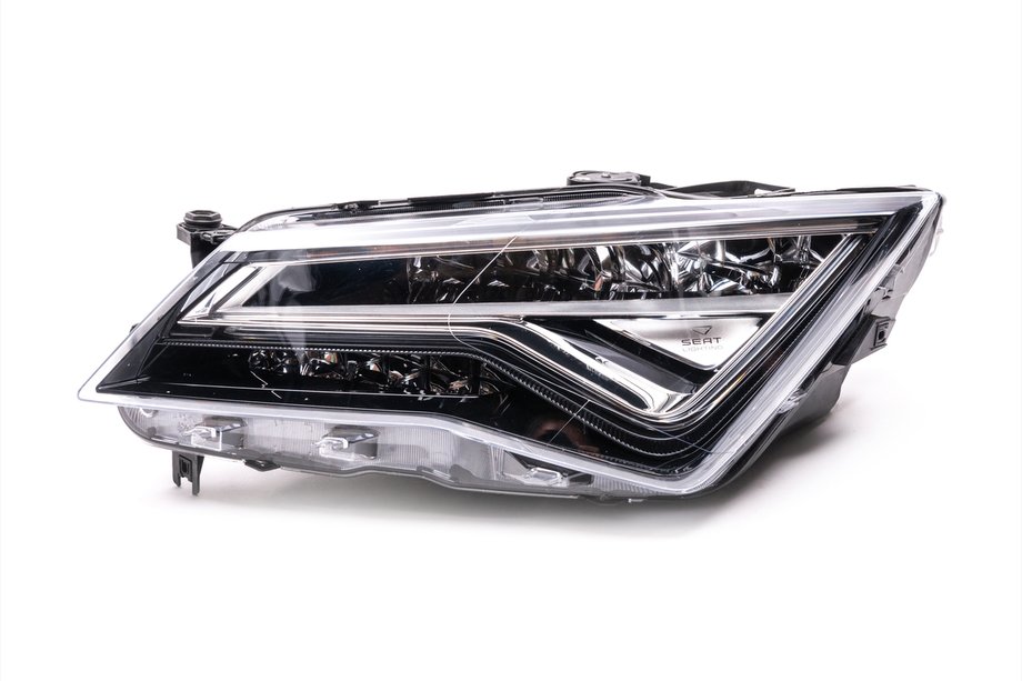 Seat Ateca 2016– LED koplamp voor (links, origineel, gebruikt) Image
