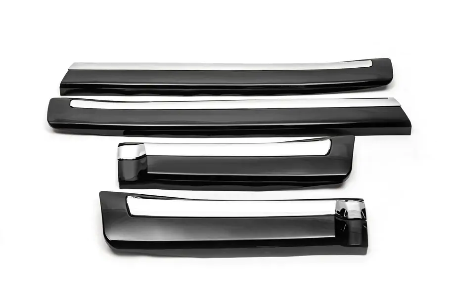 Toyota Land Cruiser 200 2007–2021 Set deurstrips (2008-2016) Foto 3